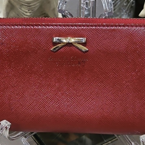 Samantha Thavasa Petit Choice Long Zip Red Wallet Bow GUC - Picture 3 of 9